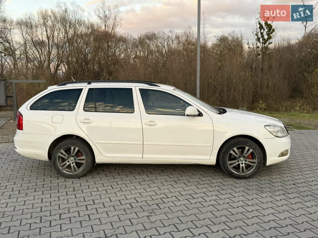 Белый Шкода Октавия, объемом двигателя 1.97 л и пробегом 370 тыс. км за 8300 $, фото 1 на Automoto.ua