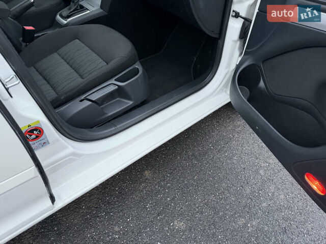 Белый Шкода Октавия, объемом двигателя 1.4 л и пробегом 179 тыс. км за 8555 $, фото 57 на Automoto.ua