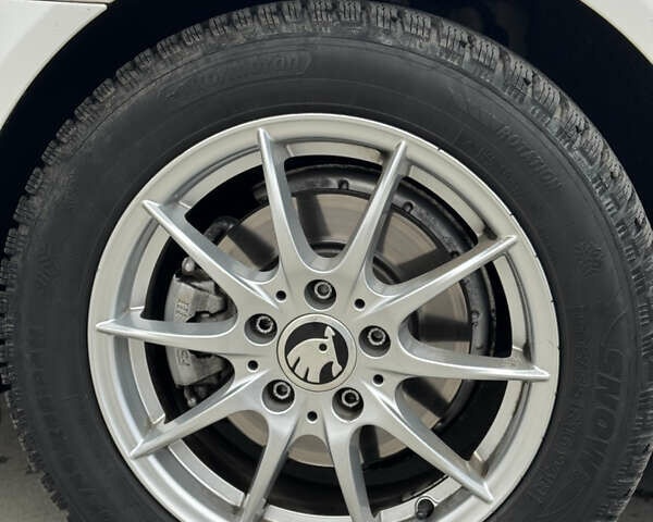 Белый Шкода Октавия, объемом двигателя 1.4 л и пробегом 223 тыс. км за 7500 $, фото 13 на Automoto.ua