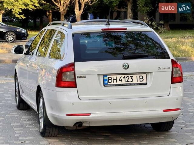 Белый Шкода Октавия, объемом двигателя 1.2 л и пробегом 167 тыс. км за 6999 $, фото 11 на Automoto.ua