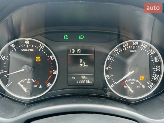 Белый Шкода Октавия, объемом двигателя 1.6 л и пробегом 280 тыс. км за 3400 $, фото 15 на Automoto.ua