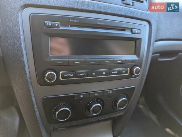 Белый Шкода Октавия, объемом двигателя 1.4 л и пробегом 224 тыс. км за 7300 $, фото 9 на Automoto.ua