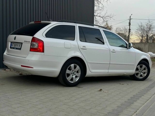 Білий Шкода Октавія, об'ємом двигуна 1.6 л та пробігом 267 тис. км за 7950 $, фото 3 на Automoto.ua