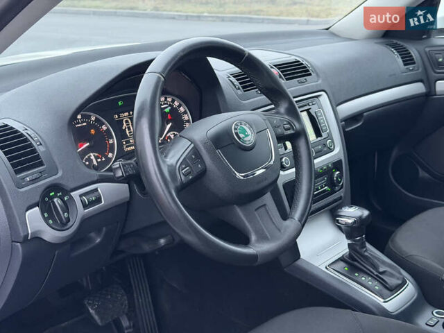 Белый Шкода Октавия, объемом двигателя 1.4 л и пробегом 179 тыс. км за 8555 $, фото 38 на Automoto.ua