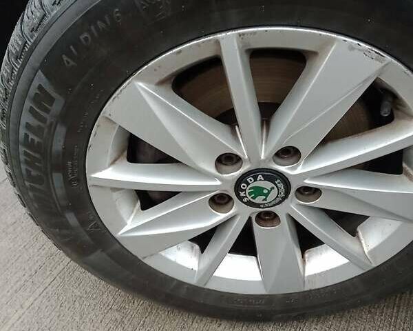 Белый Шкода Октавия, объемом двигателя 1.8 л и пробегом 254 тыс. км за 8200 $, фото 7 на Automoto.ua