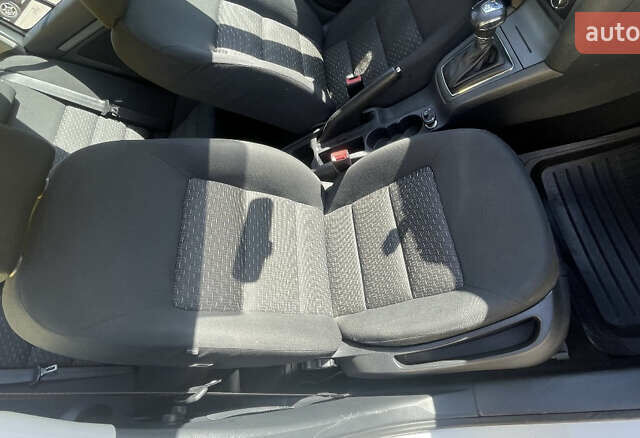 Білий Шкода Октавія, об'ємом двигуна 1.2 л та пробігом 230 тис. км за 6700 $, фото 8 на Automoto.ua