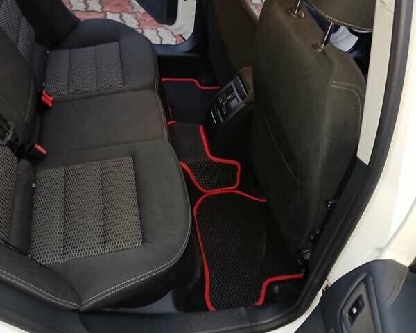 Шкода Октавия 2012 в Иршава на Automoto.ua Белый Шкода Октавия, объемом двигателя 1.6 л и пробегом 201 тыс. км за 8350 $, фото 24 на Automoto.ua