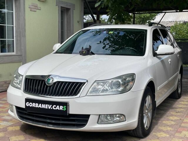 Білий Шкода Октавія, об'ємом двигуна 1.8 л та пробігом 280 тис. км за 7499 $, фото 8 на Automoto.ua