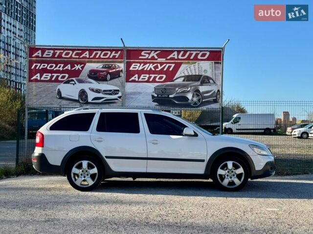 Белый Шкода Октавия, объемом двигателя 2 л и пробегом 258 тыс. км за 10800 $, фото 4 на Automoto.ua