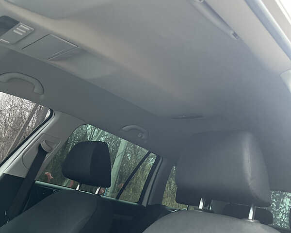 Білий Шкода Октавія, об'ємом двигуна 2 л та пробігом 362 тис. км за 8888 $, фото 17 на Automoto.ua