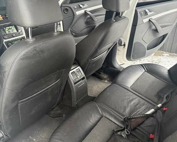 Білий Шкода Октавія, об'ємом двигуна 1.99 л та пробігом 351 тис. км за 9500 $, фото 15 на Automoto.ua