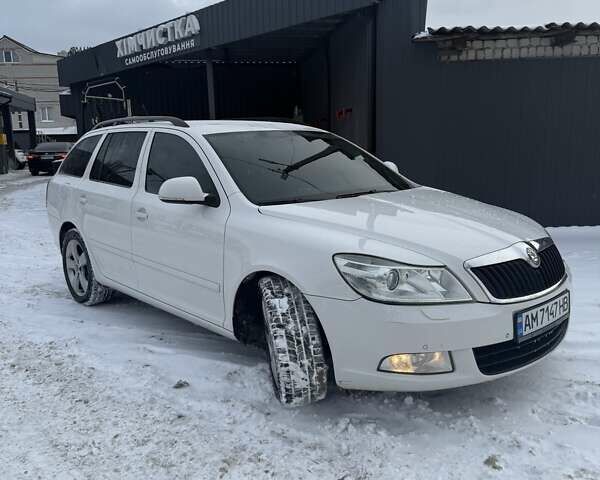 Білий Шкода Октавія, об'ємом двигуна 1.99 л та пробігом 351 тис. км за 9500 $, фото 6 на Automoto.ua