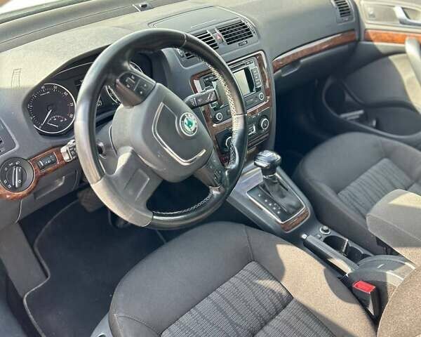 Білий Шкода Октавія, об'ємом двигуна 1.4 л та пробігом 257 тис. км за 8900 $, фото 13 на Automoto.ua
