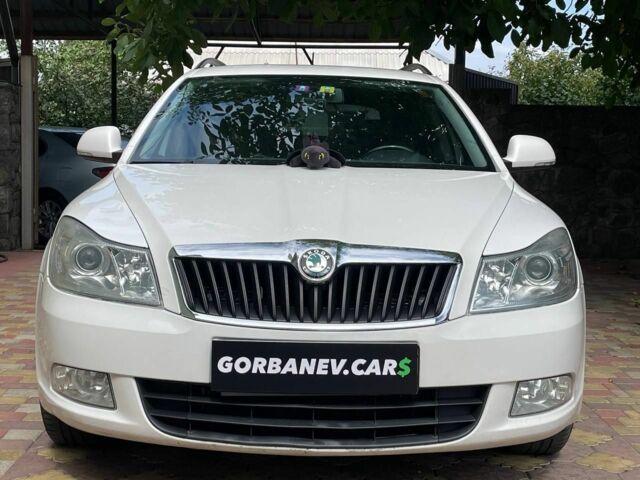 Білий Шкода Октавія, об'ємом двигуна 1.8 л та пробігом 280 тис. км за 7499 $, фото 9 на Automoto.ua