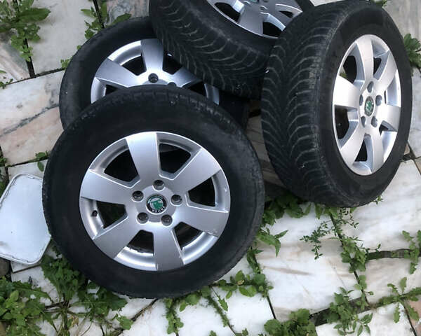 Белый Шкода Октавия, объемом двигателя 1.6 л и пробегом 307 тыс. км за 7850 $, фото 38 на Automoto.ua