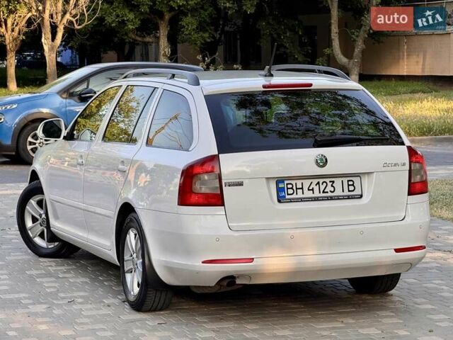 Белый Шкода Октавия, объемом двигателя 1.2 л и пробегом 167 тыс. км за 6999 $, фото 23 на Automoto.ua