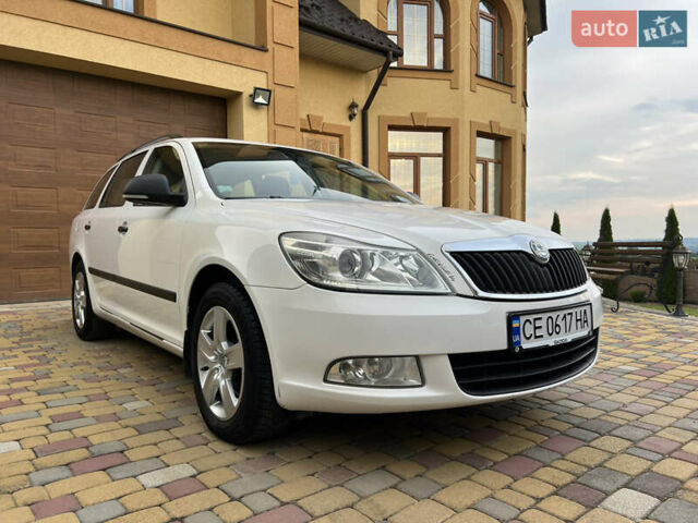 Белый Шкода Октавия, объемом двигателя 1.6 л и пробегом 302 тыс. км за 7999 $, фото 15 на Automoto.ua