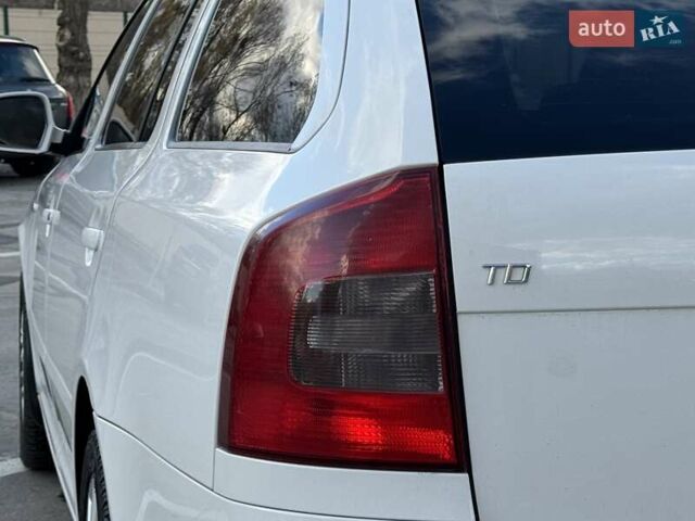 Белый Шкода Октавия, объемом двигателя 1.97 л и пробегом 281 тыс. км за 11800 $, фото 7 на Automoto.ua