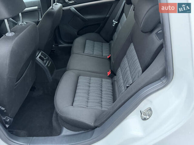 Белый Шкода Октавия, объемом двигателя 1.4 л и пробегом 179 тыс. км за 8555 $, фото 54 на Automoto.ua