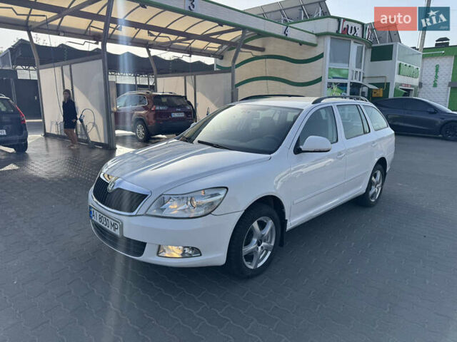 Білий Шкода Октавія, об'ємом двигуна 1.6 л та пробігом 272 тис. км за 7600 $, фото 4 на Automoto.ua