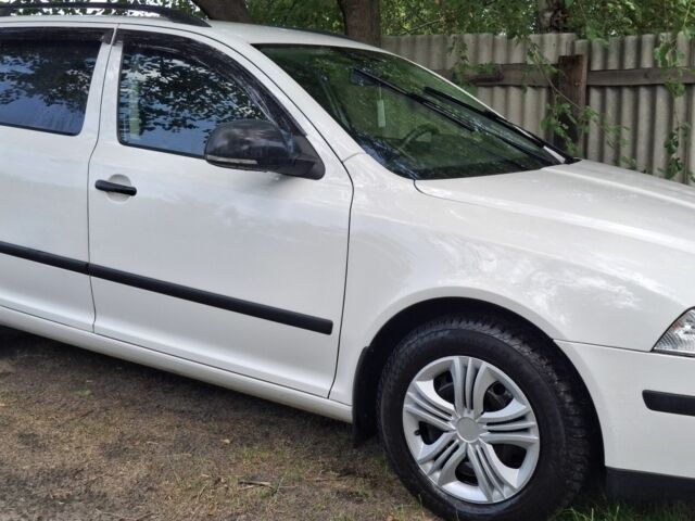 Белый Шкода Октавия, объемом двигателя 1.6 л и пробегом 240 тыс. км за 6850 $, фото 21 на Automoto.ua