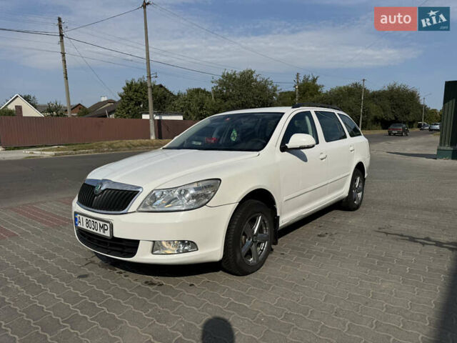 Білий Шкода Октавія, об'ємом двигуна 1.6 л та пробігом 272 тис. км за 7600 $, фото 38 на Automoto.ua