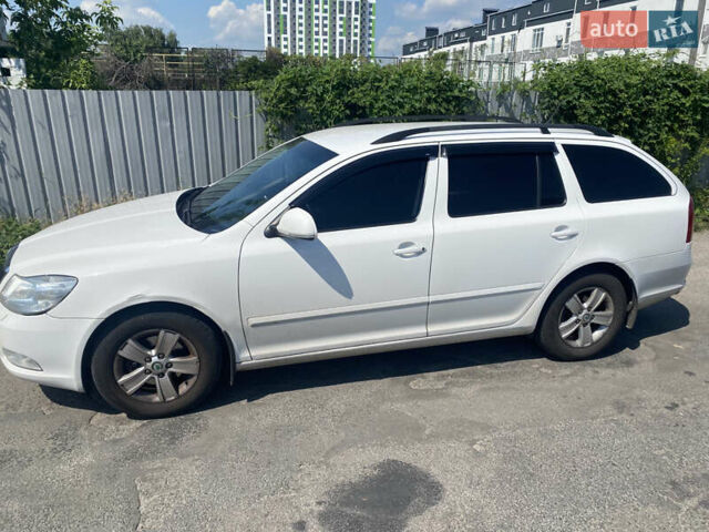 Шкода Октавия 2012 в Борисполе на Automoto.ua Белый Шкода Октавия, объемом двигателя 1.6 л и пробегом 225 тыс. км за 8200 $, фото 3 на Automoto.ua