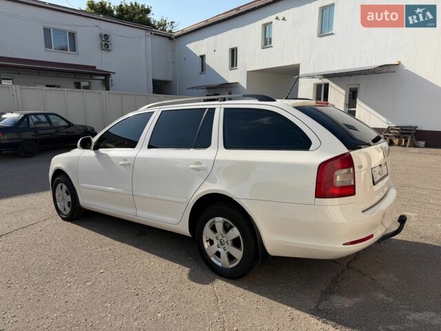 Белый Шкода Октавия, объемом двигателя 1.97 л и пробегом 323 тыс. км за 8500 $, фото 13 на Automoto.ua