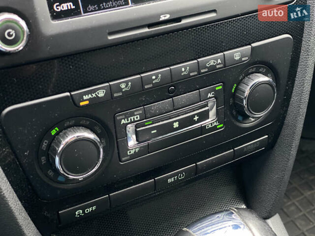 Белый Шкода Октавия, объемом двигателя 1.97 л и пробегом 369 тыс. км за 10999 $, фото 70 на Automoto.ua