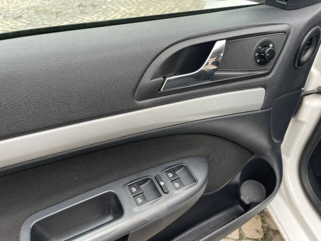 Белый Шкода Октавия, объемом двигателя 1.6 л и пробегом 270 тыс. км за 6950 $, фото 20 на Automoto.ua