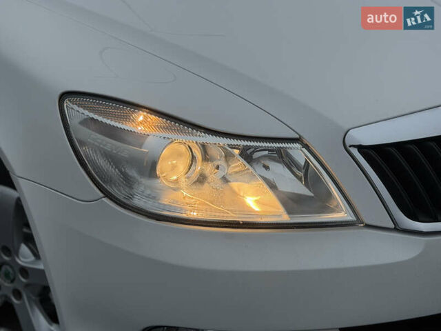 Белый Шкода Октавия, объемом двигателя 1.4 л и пробегом 179 тыс. км за 8555 $, фото 10 на Automoto.ua