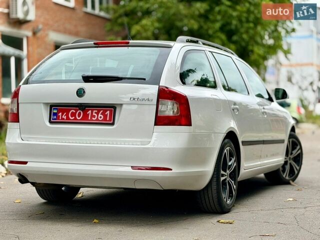 Белый Шкода Октавия, объемом двигателя 1.6 л и пробегом 196 тыс. км за 8999 $, фото 6 на Automoto.ua