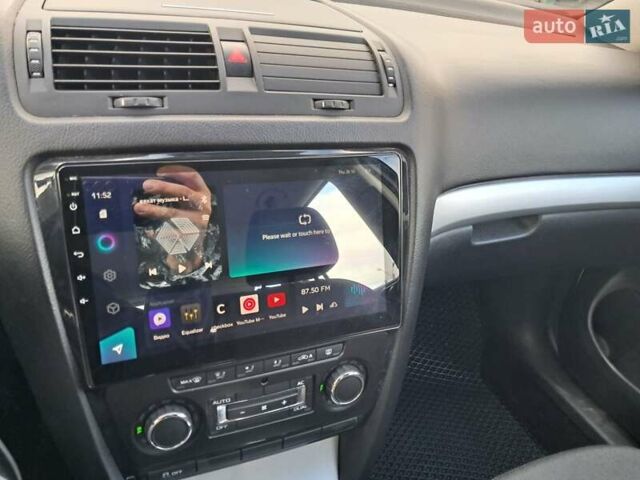 Белый Шкода Октавия, объемом двигателя 1.97 л и пробегом 264 тыс. км за 10500 $, фото 4 на Automoto.ua