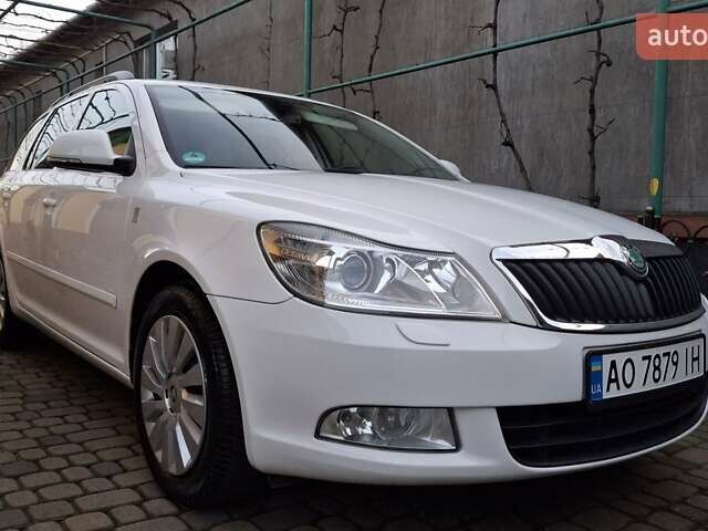 Білий Шкода Октавія, об'ємом двигуна 1.39 л та пробігом 197 тис. км за 7650 $, фото 13 на Automoto.ua