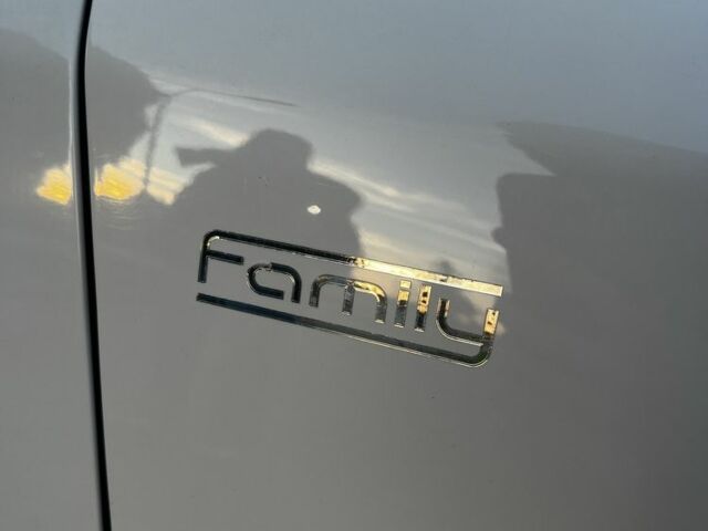 Белый Шкода Октавия, объемом двигателя 1.6 л и пробегом 286 тыс. км за 8100 $, фото 5 на Automoto.ua