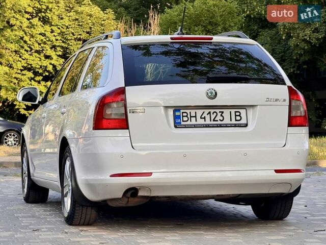 Белый Шкода Октавия, объемом двигателя 1.2 л и пробегом 167 тыс. км за 6999 $, фото 12 на Automoto.ua