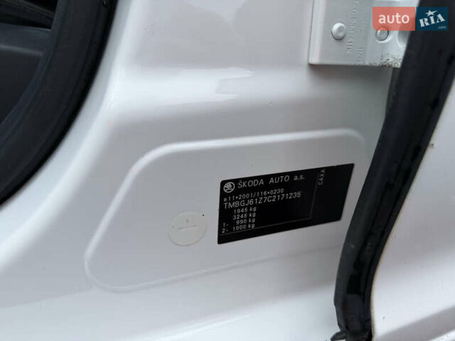 Белый Шкода Октавия, объемом двигателя 1.4 л и пробегом 179 тыс. км за 8555 $, фото 33 на Automoto.ua