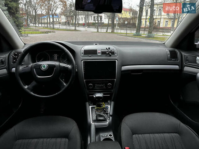 Білий Шкода Октавія, об'ємом двигуна 1.97 л та пробігом 270 тис. км за 8300 $, фото 7 на Automoto.ua