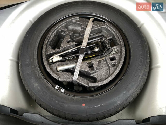 Белый Шкода Октавия, объемом двигателя 1.97 л и пробегом 369 тыс. км за 10999 $, фото 66 на Automoto.ua