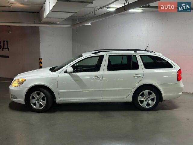 Белый Шкода Октавия, объемом двигателя 1.2 л и пробегом 252 тыс. км за 7800 $, фото 11 на Automoto.ua