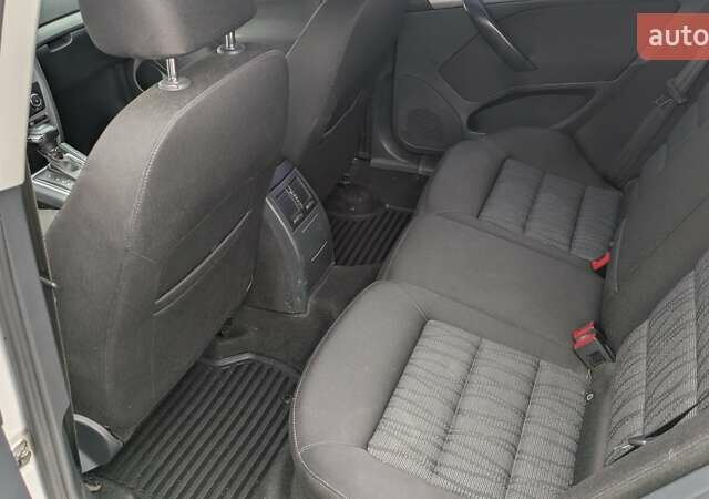 Белый Шкода Октавия, объемом двигателя 1.97 л и пробегом 275 тыс. км за 10200 $, фото 11 на Automoto.ua