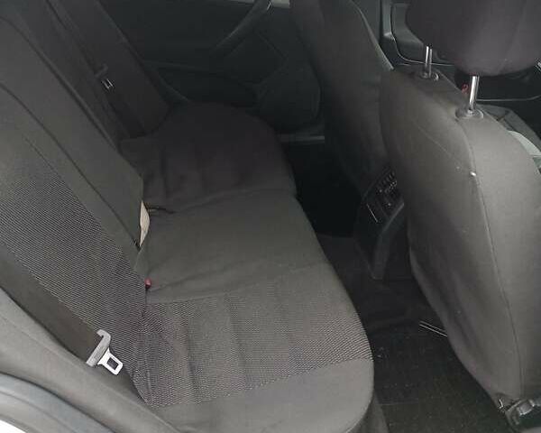 Белый Шкода Октавия, объемом двигателя 1.8 л и пробегом 254 тыс. км за 8200 $, фото 4 на Automoto.ua