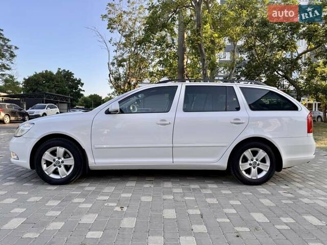 Белый Шкода Октавия, объемом двигателя 1.2 л и пробегом 167 тыс. км за 6999 $, фото 9 на Automoto.ua