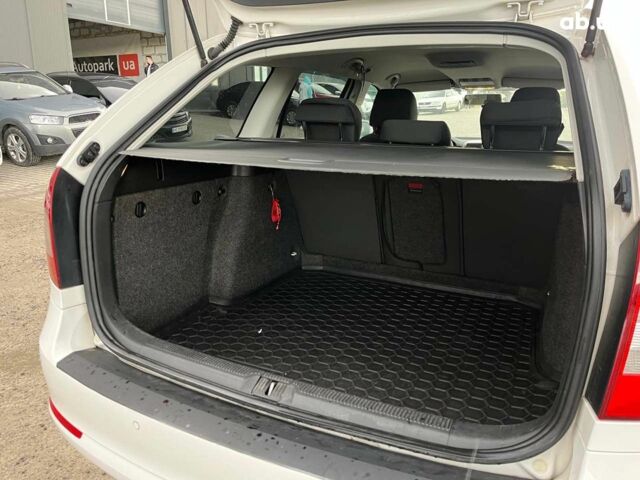 Белый Шкода Октавия, объемом двигателя 1.6 л и пробегом 253 тыс. км за 8390 $, фото 13 на Automoto.ua