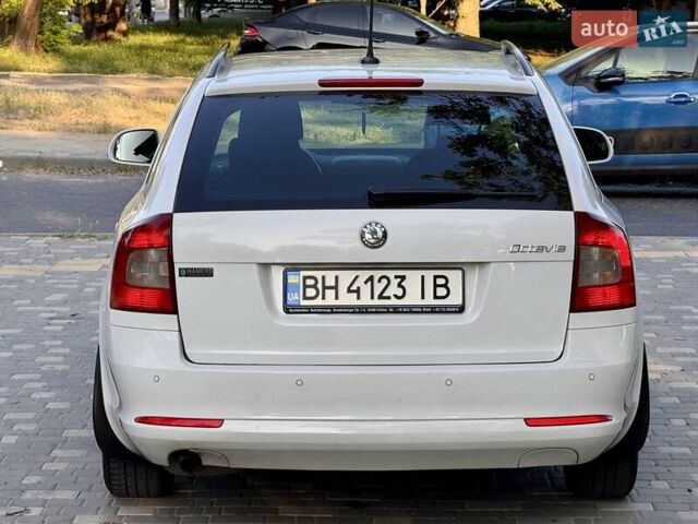 Белый Шкода Октавия, объемом двигателя 1.2 л и пробегом 167 тыс. км за 6999 $, фото 7 на Automoto.ua