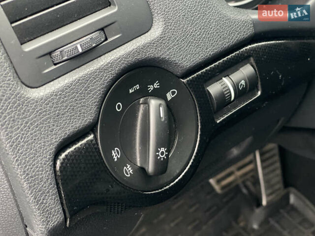 Белый Шкода Октавия, объемом двигателя 1.97 л и пробегом 369 тыс. км за 10999 $, фото 53 на Automoto.ua