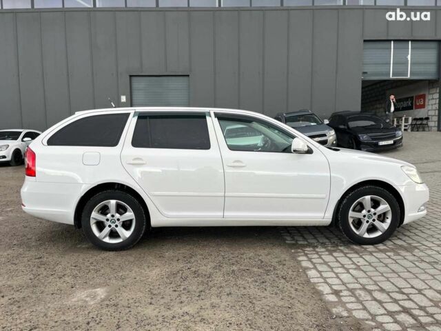 Белый Шкода Октавия, объемом двигателя 1.6 л и пробегом 253 тыс. км за 8390 $, фото 5 на Automoto.ua