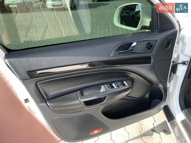 Білий Шкода Октавія, об'ємом двигуна 2 л та пробігом 246 тис. км за 12866 $, фото 16 на Automoto.ua