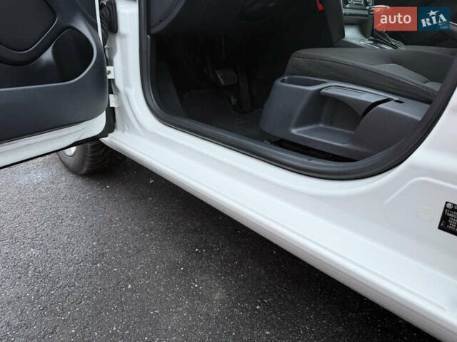 Белый Шкода Октавия, объемом двигателя 1.4 л и пробегом 179 тыс. км за 8555 $, фото 32 на Automoto.ua