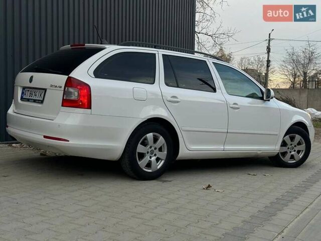 Білий Шкода Октавія, об'ємом двигуна 1.6 л та пробігом 267 тис. км за 7950 $, фото 2 на Automoto.ua